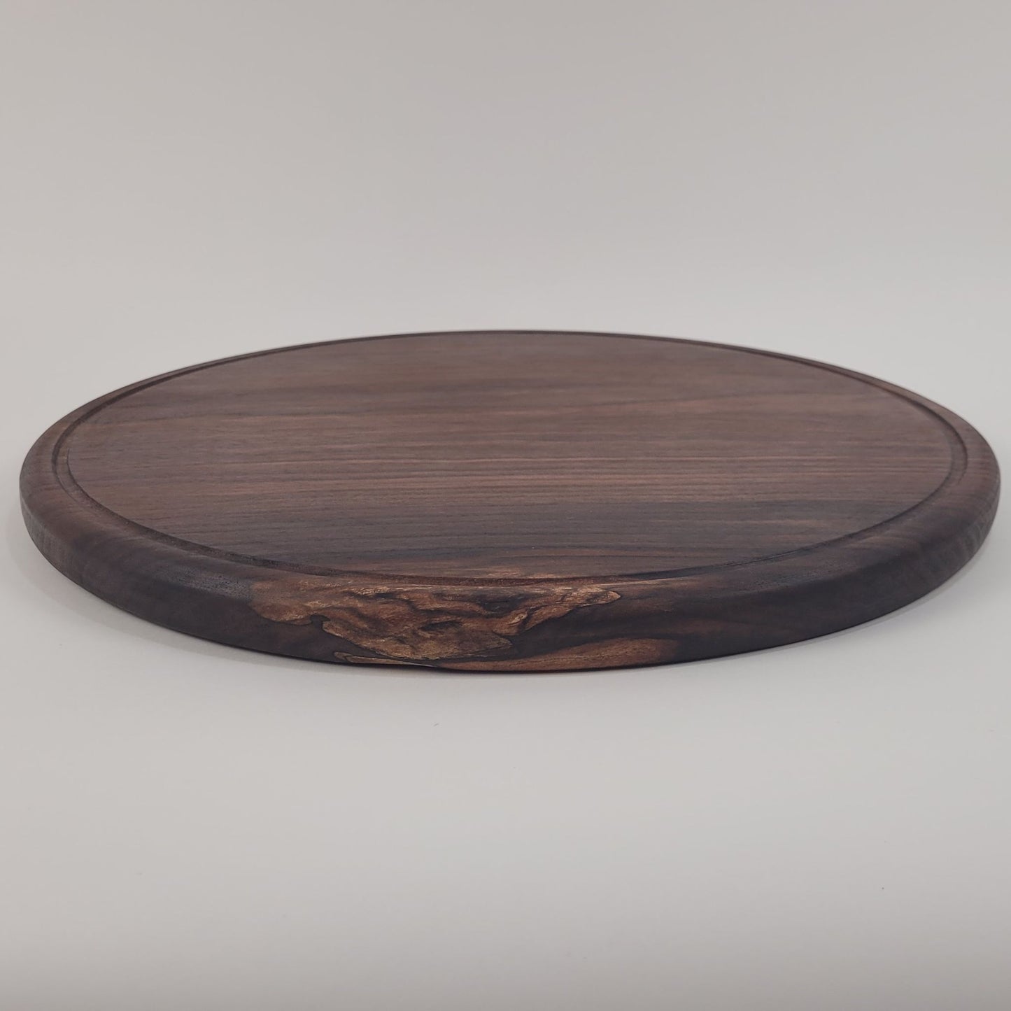 Round Walnut Cutting Board Double-Sided