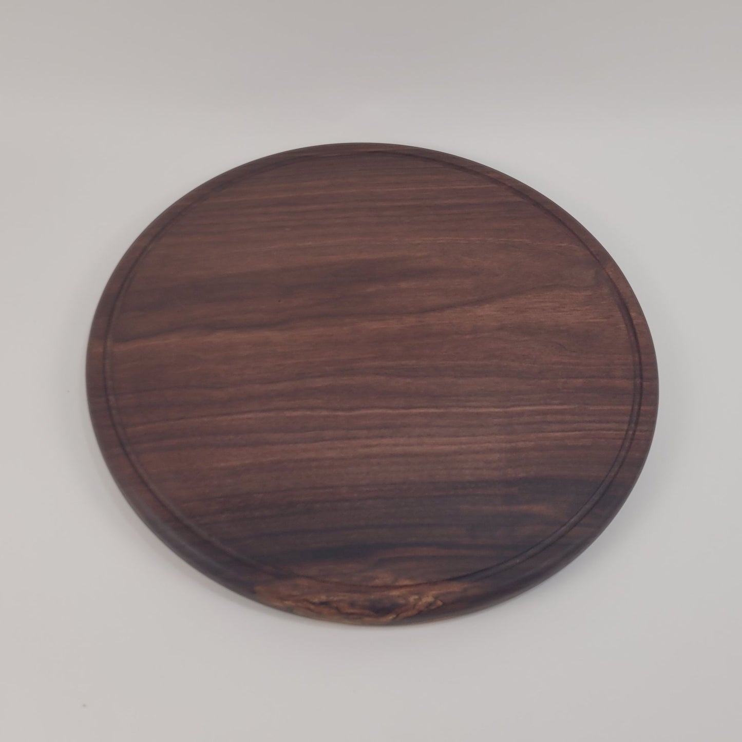 Round Walnut Cutting Board Double-Sided